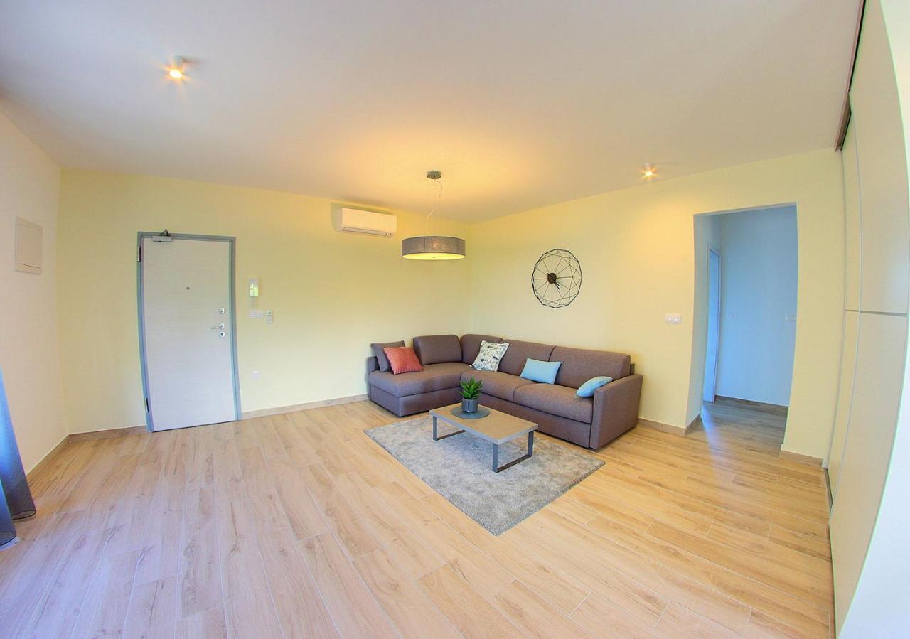 Modo Apartments Pola Esterno foto